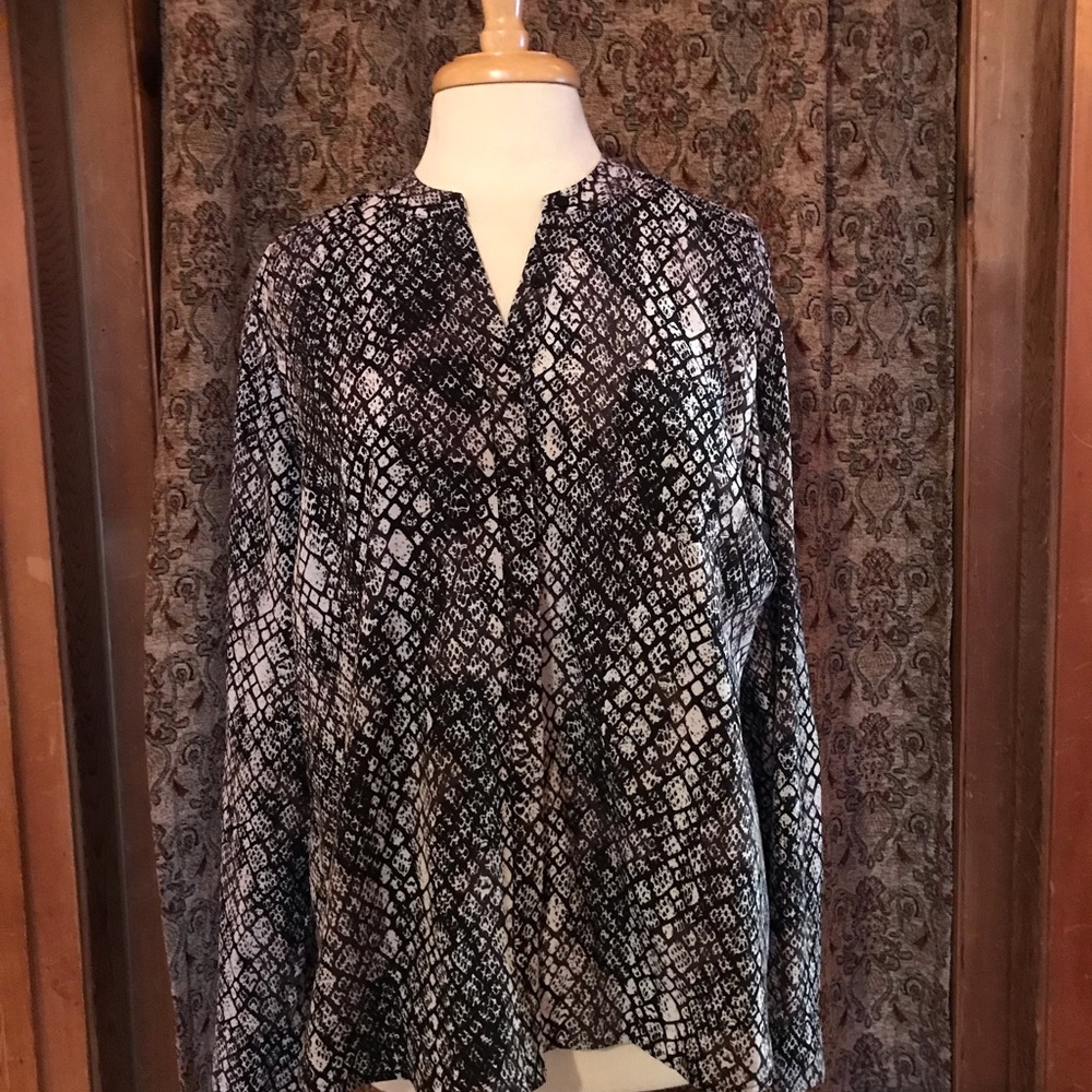 Black and White Women's Top